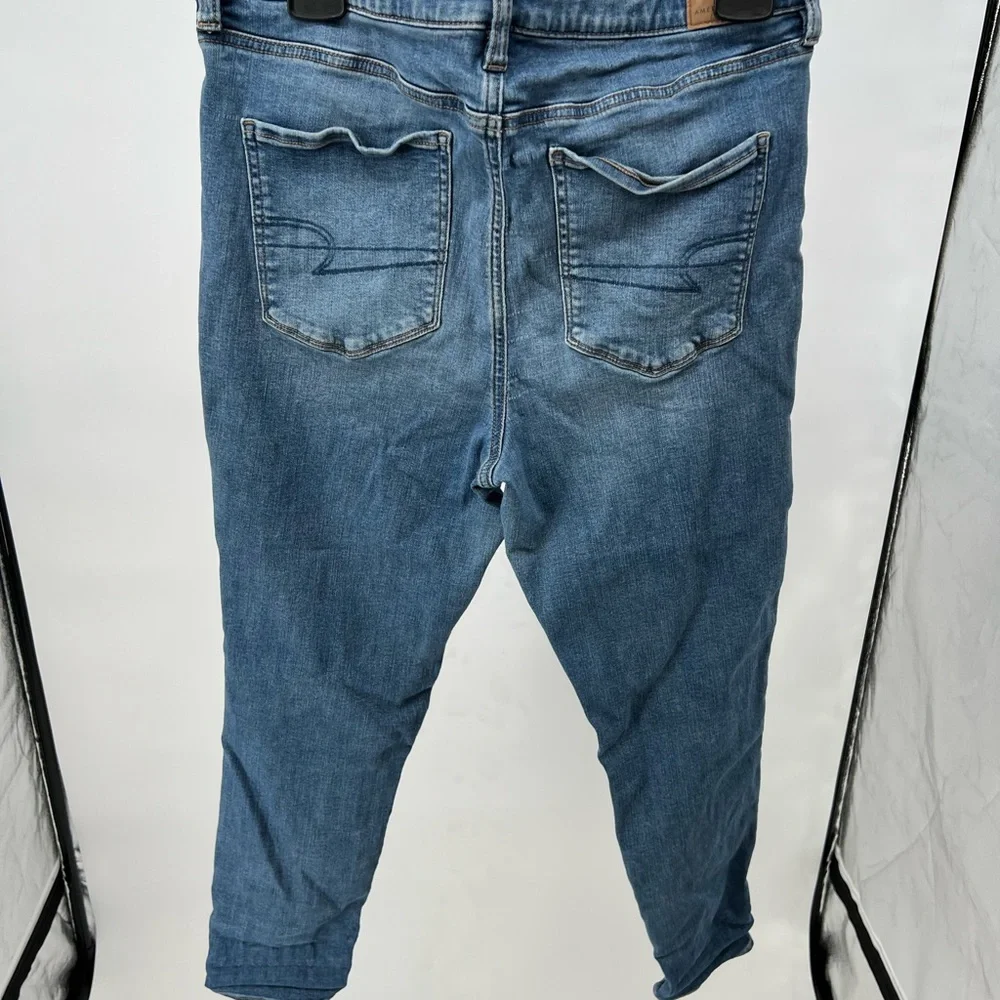 Women’s American Eagle Next Level Stretch Super Hi-Rise Jegging. Size 14S.